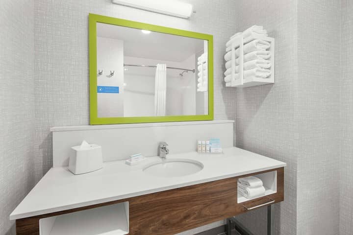 Bathroom shower