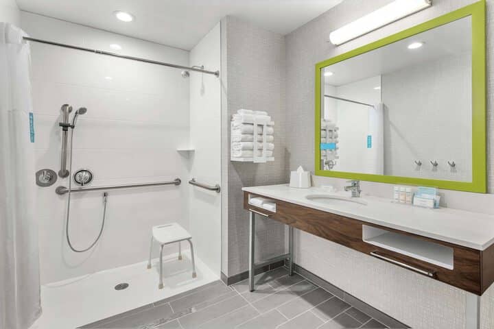 Bathroom shower